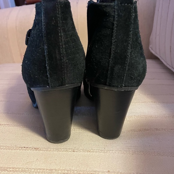 EUC MICHAEL By Michael Kors size 8 women's black suede ankle booties - Picture 8 of 13